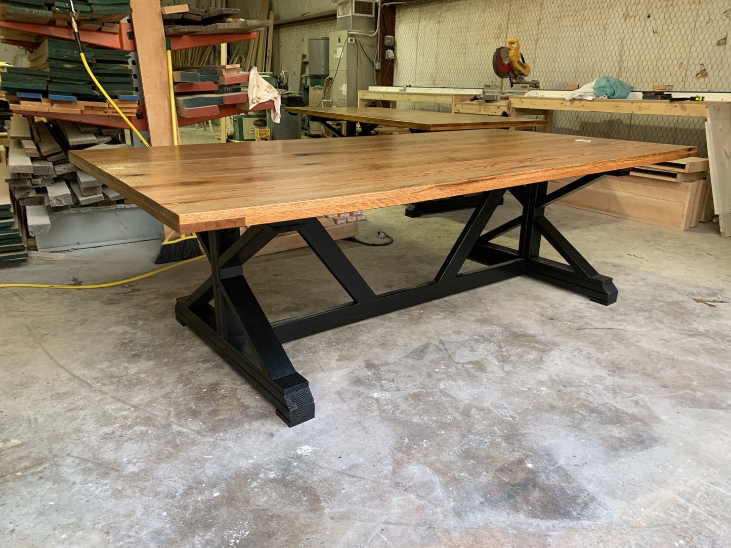 The Timber Wolf Table